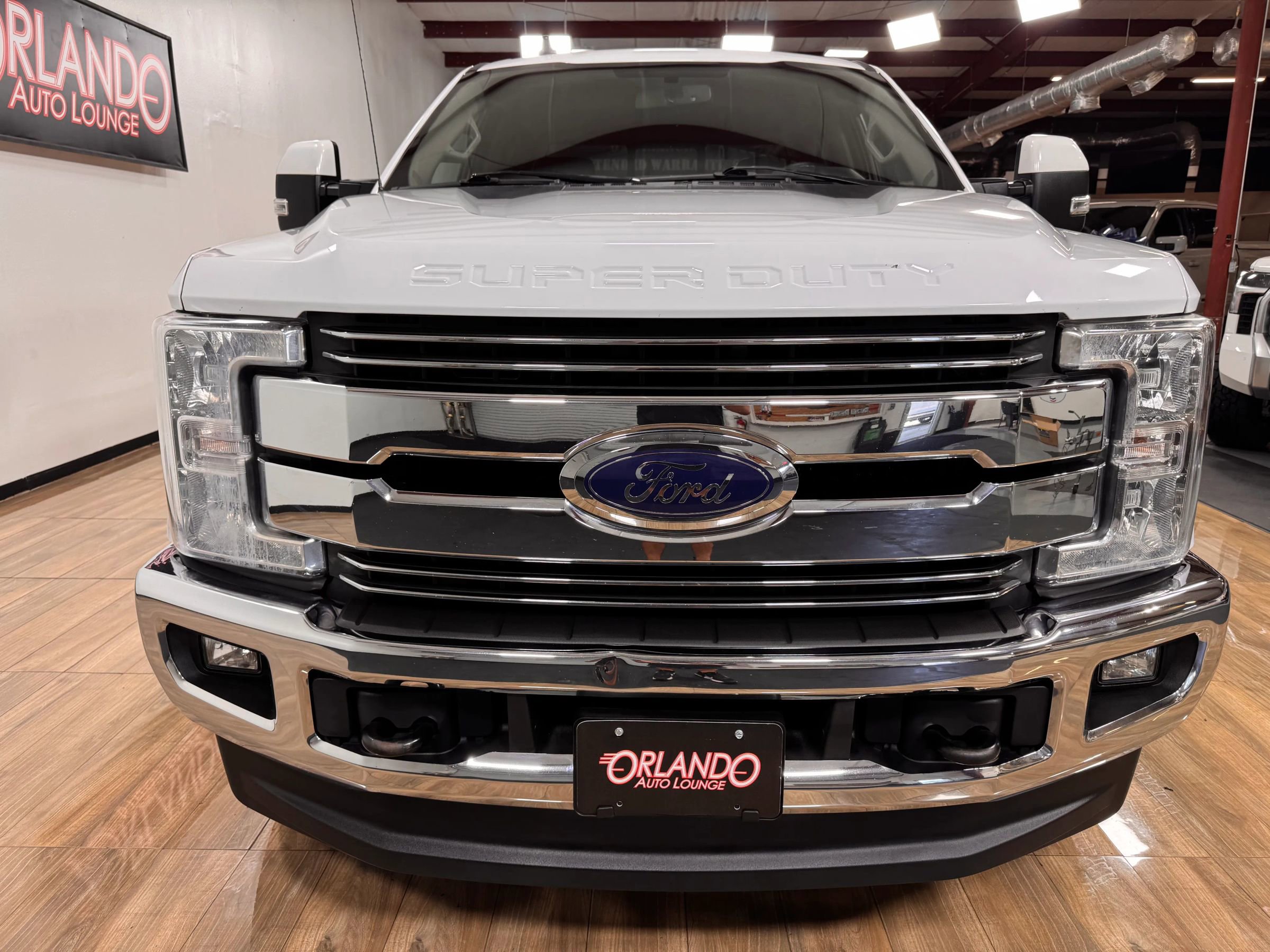 Used 2019 Ford F250 Lariat w/ Lariat Value Package AWD/4WD image 2