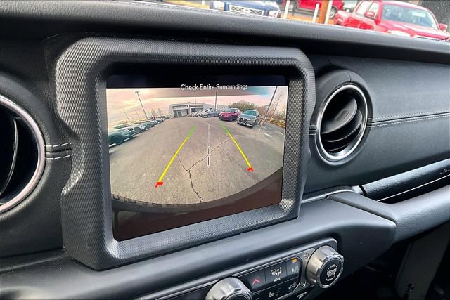 Used 2021 Jeep Wrangler Unlimited Sahara w/ Cold Weather Group image 11