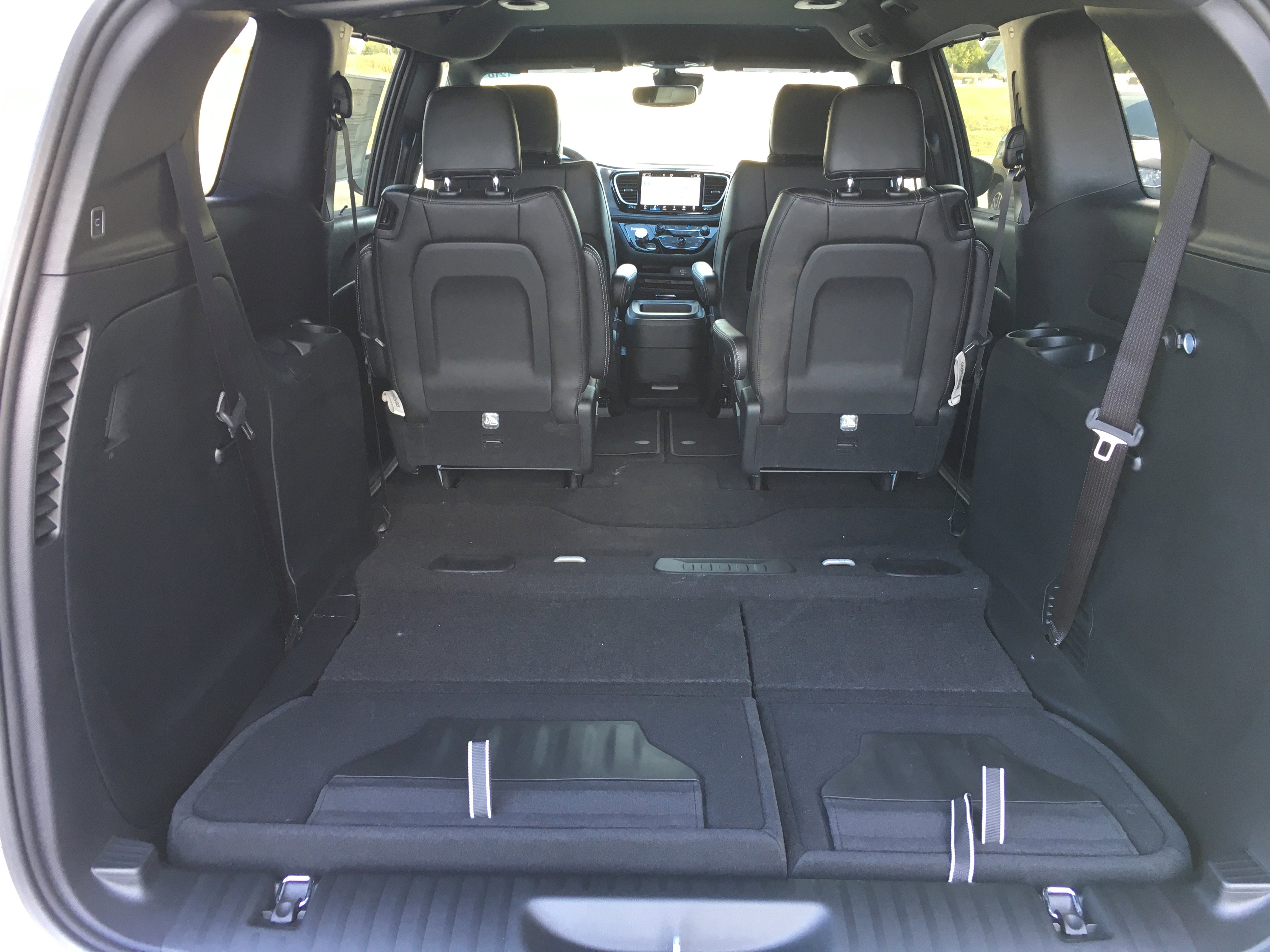 New 2026 Chrysler Pacifica Select w/ S Appearance Package image 28