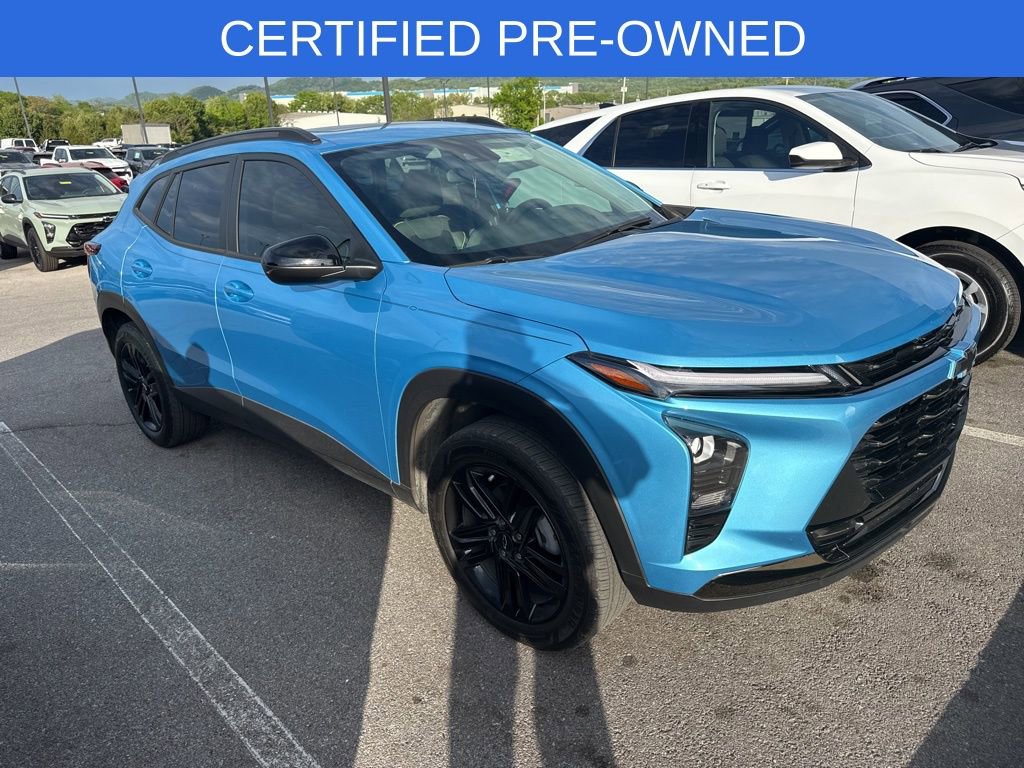 Certified 2025 Chevrolet Trax ACTIV w/ Sunroof Package image 3