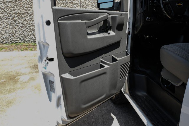 Used 2021 Chevrolet Express 2500 w/ Enhanced Convenience Package RWD image 34