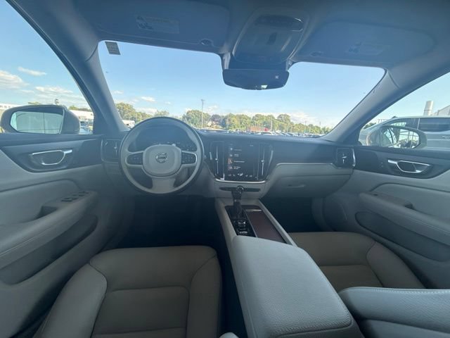 Used 2020 Volvo S60 T6 Momentum AWD/4WD image 32