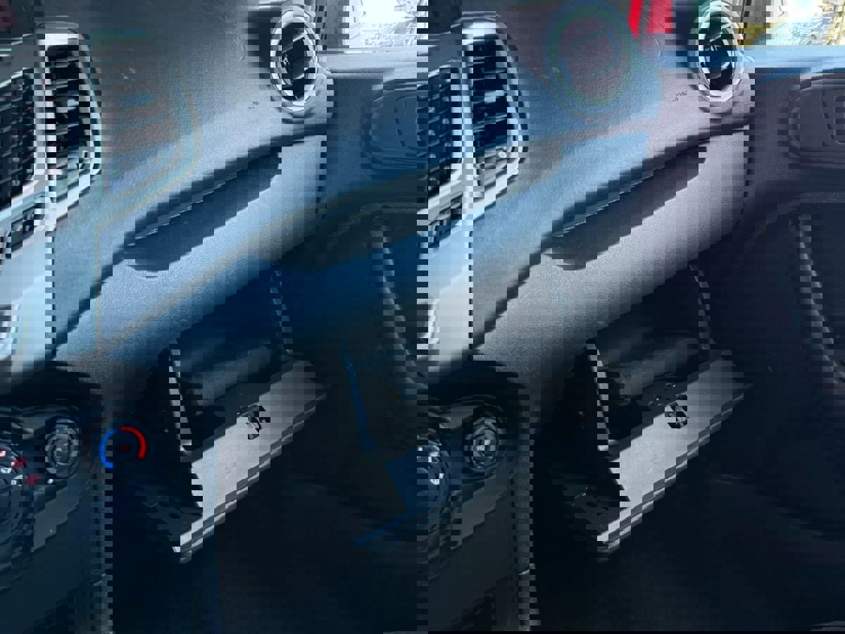 Used 2012 Ford Fiesta SE FWD image 55