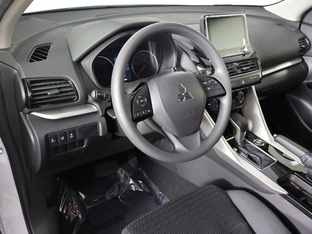 New 2026 Mitsubishi Eclipse Cross LE image 23