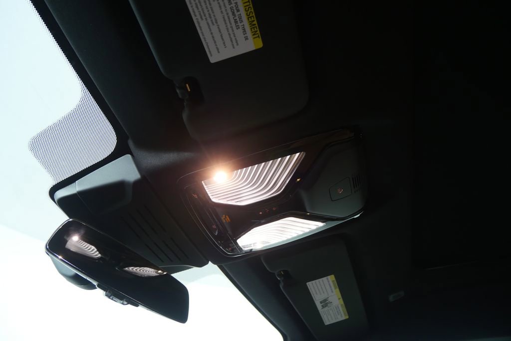 New 2026 BMW X6 xDrive40i w/ Climate Comfort Package image 21