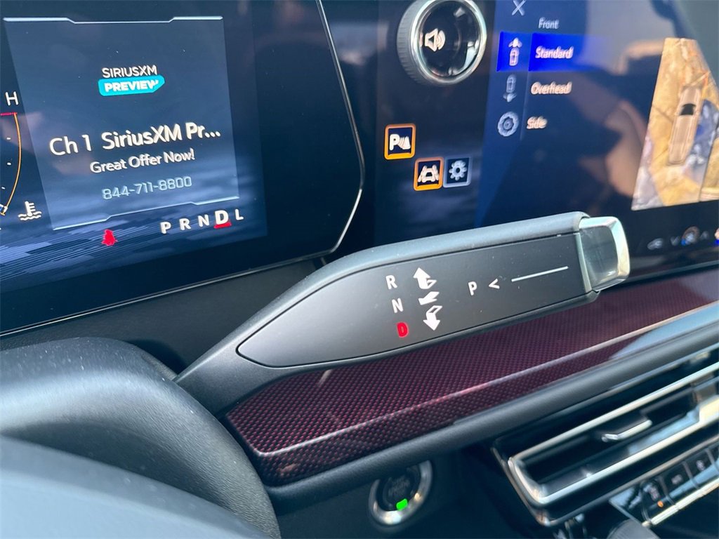 Used 2025 Chevrolet Traverse Z71 w/ Driver Confidence Package image 20