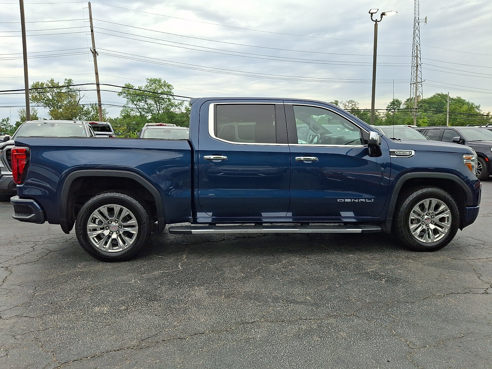 Used 2019 GMC Sierra 1500 Denali w/ Technology Package AWD/4WD image 7