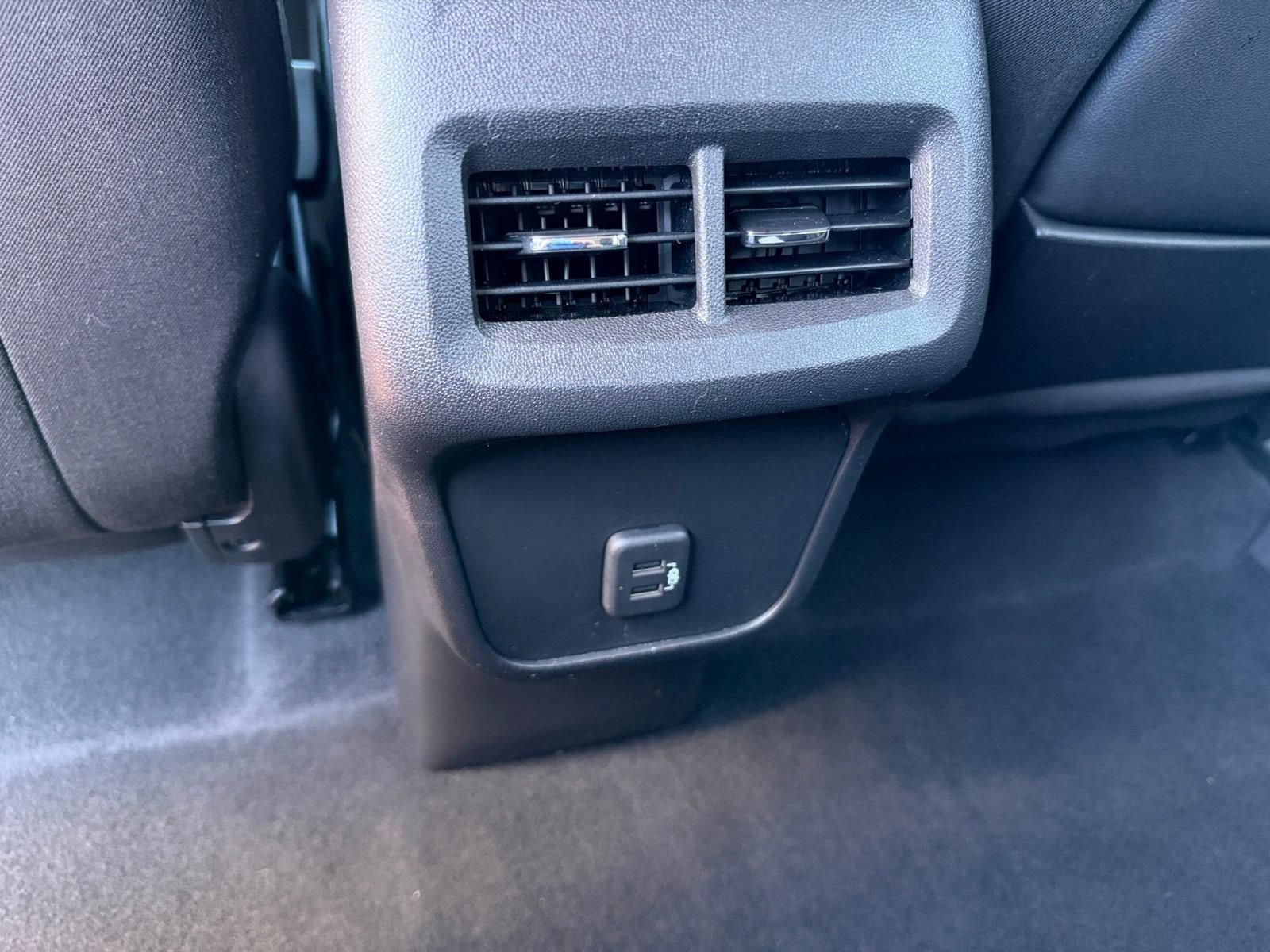 Used 2023 GMC Terrain SLE w/ Driver Convenience Package AWD/4WD image 7