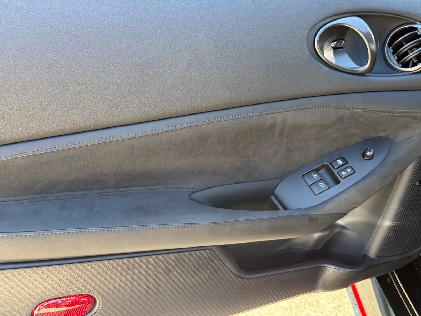 Used 2024 Nissan Z NISMO w/ Floor Mat Package RWD image 20