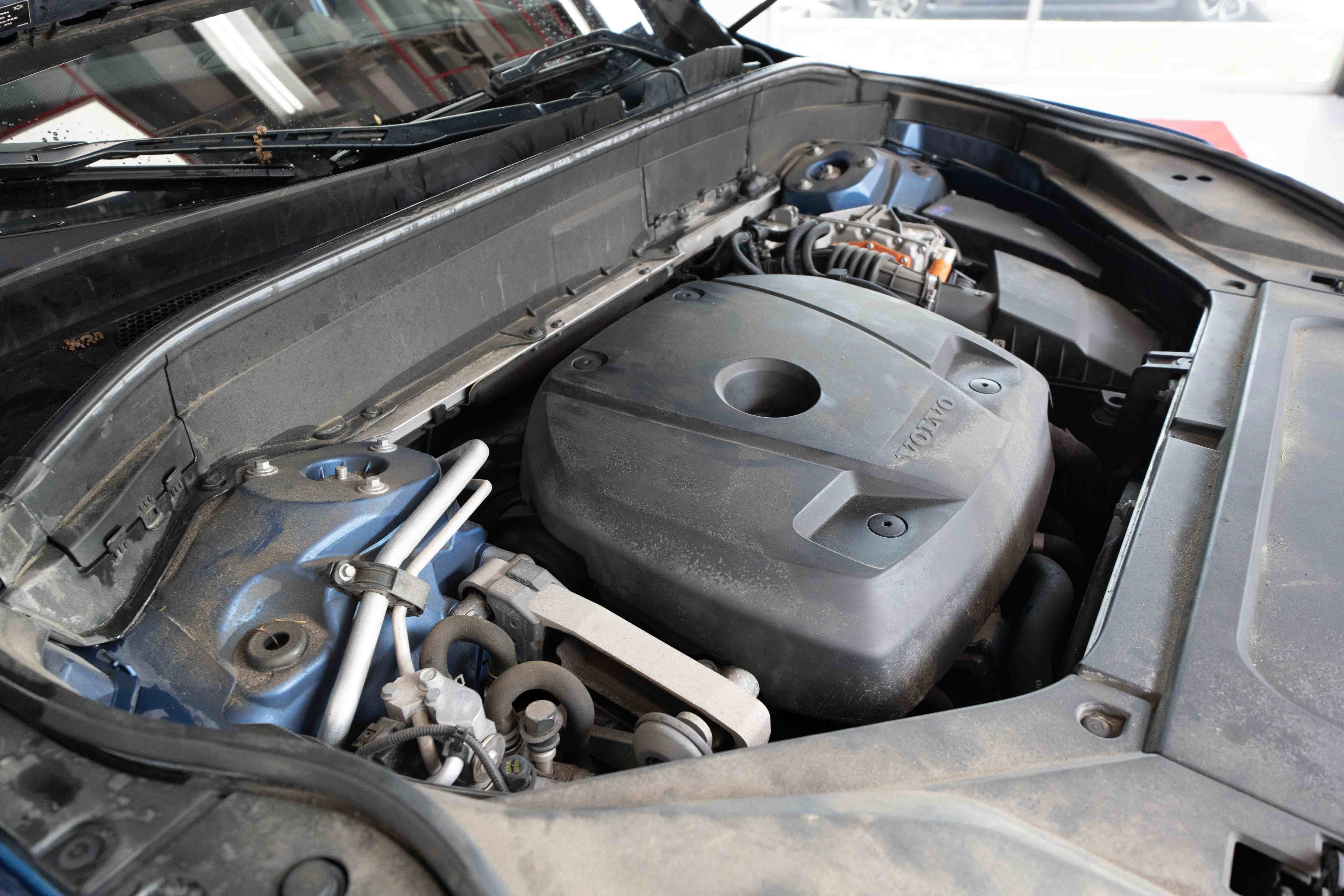 Used 2018 Volvo XC90 T8 R-Design w/ Convenience Package AWD/4WD image 33