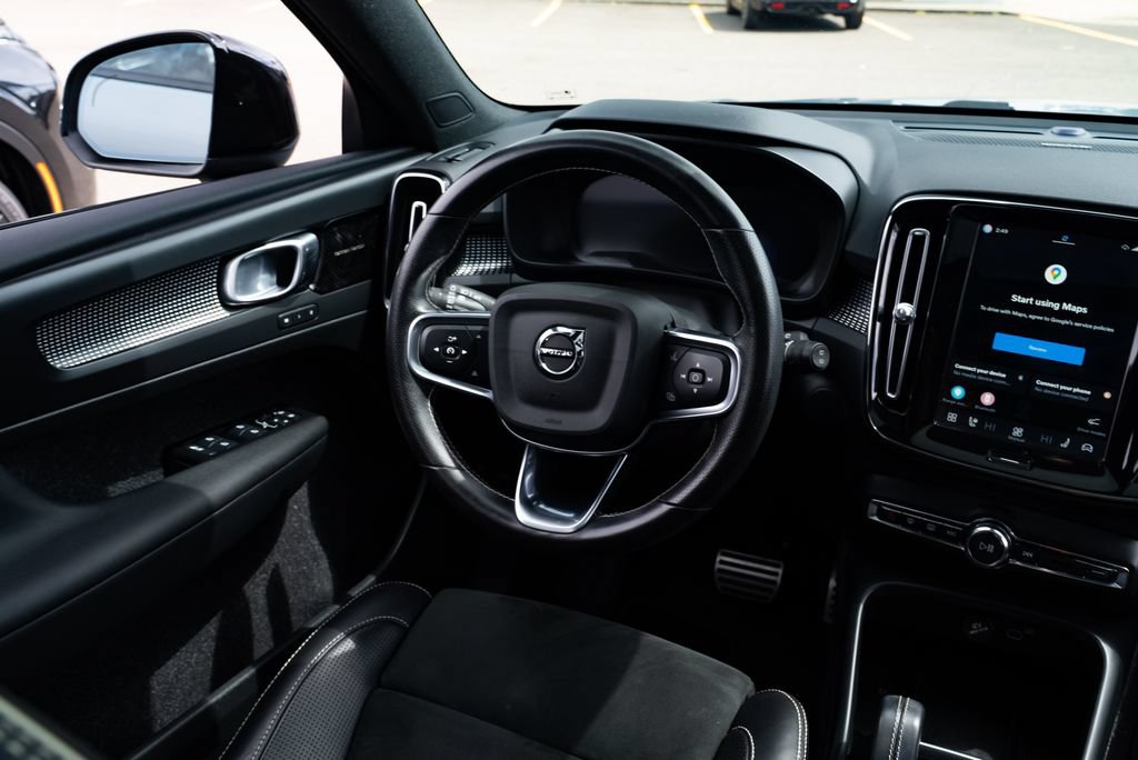 Used 2021 Volvo XC40 P8 Recharge w/ Advanced Package AWD/4WD image 9