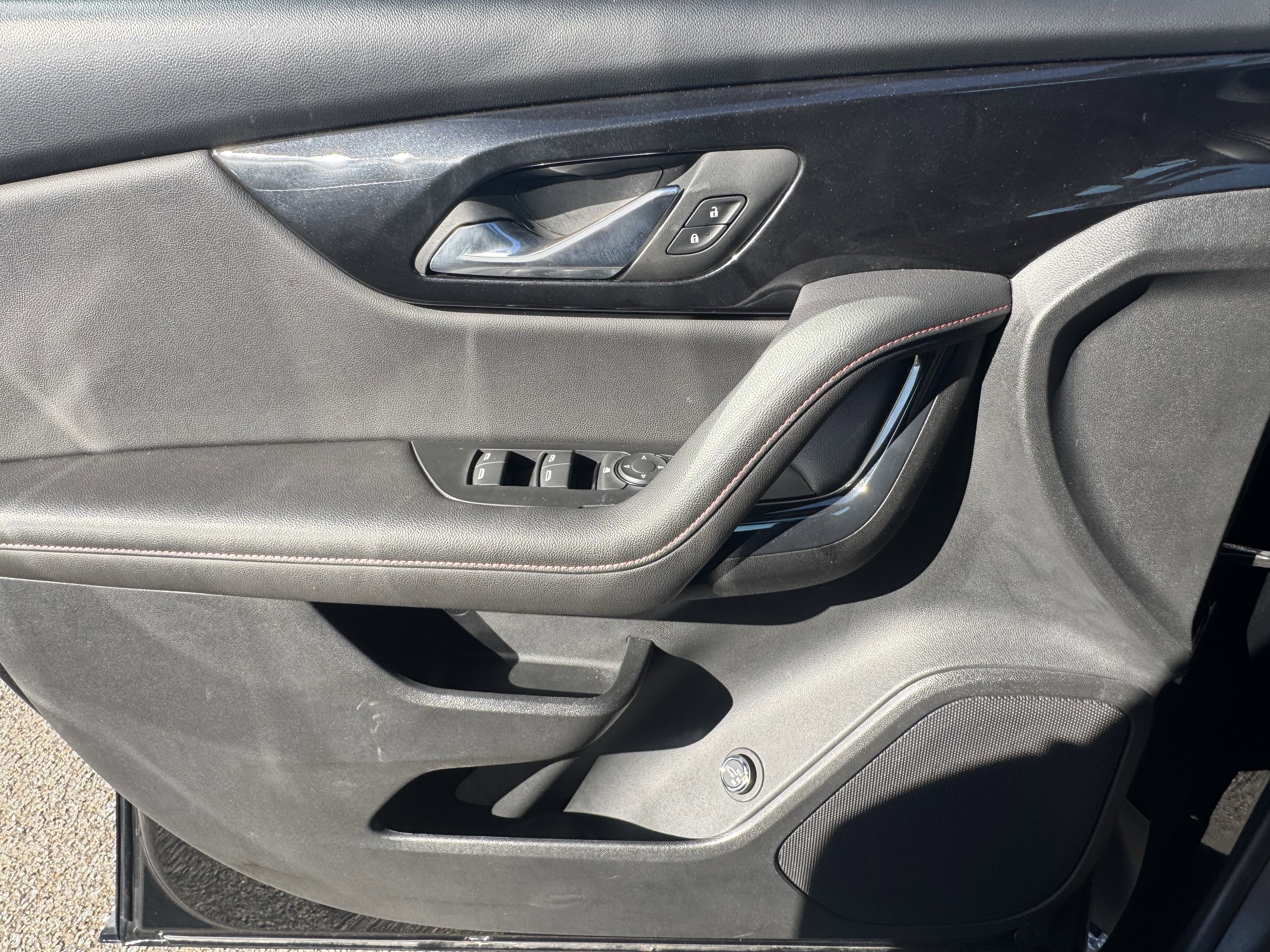 Used 2022 Chevrolet Blazer RS image 9