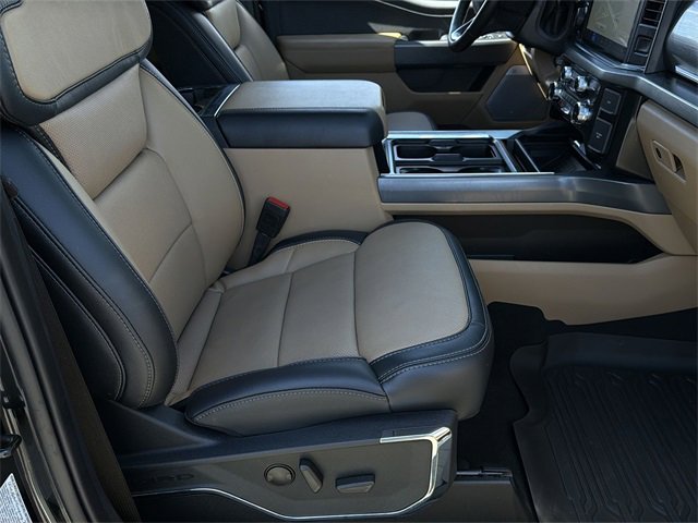 Used 2024 Ford F450 Lariat w/ Lariat Ultimate Package image 39