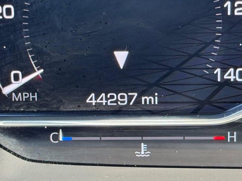 Used 2023 GMC Yukon SLT w/ SLT Premium Package image 23