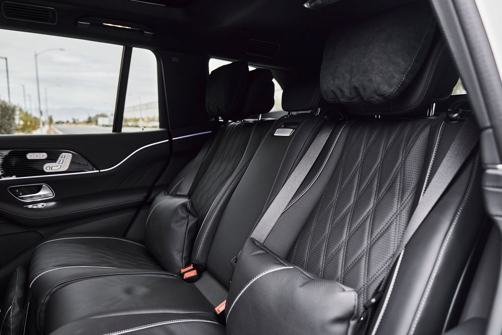 Used 2026 Mercedes-Benz Maybach GLS 600 4MATIC image 42