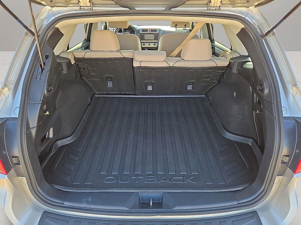Used 2015 Subaru Outback 2.5i Premium image 13