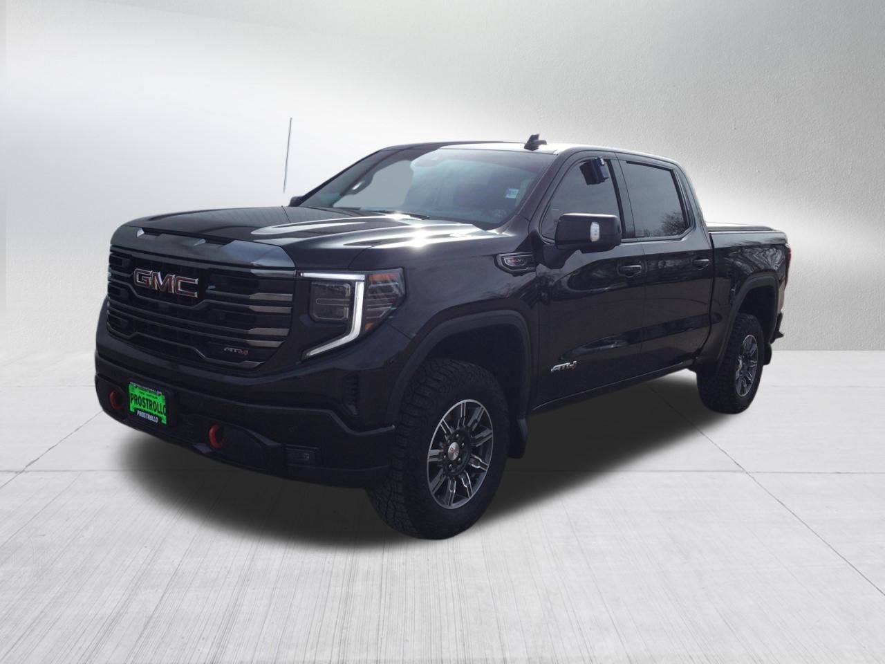 Used 2024 GMC Sierra 1500 AT4 w/ Technology Package image 2