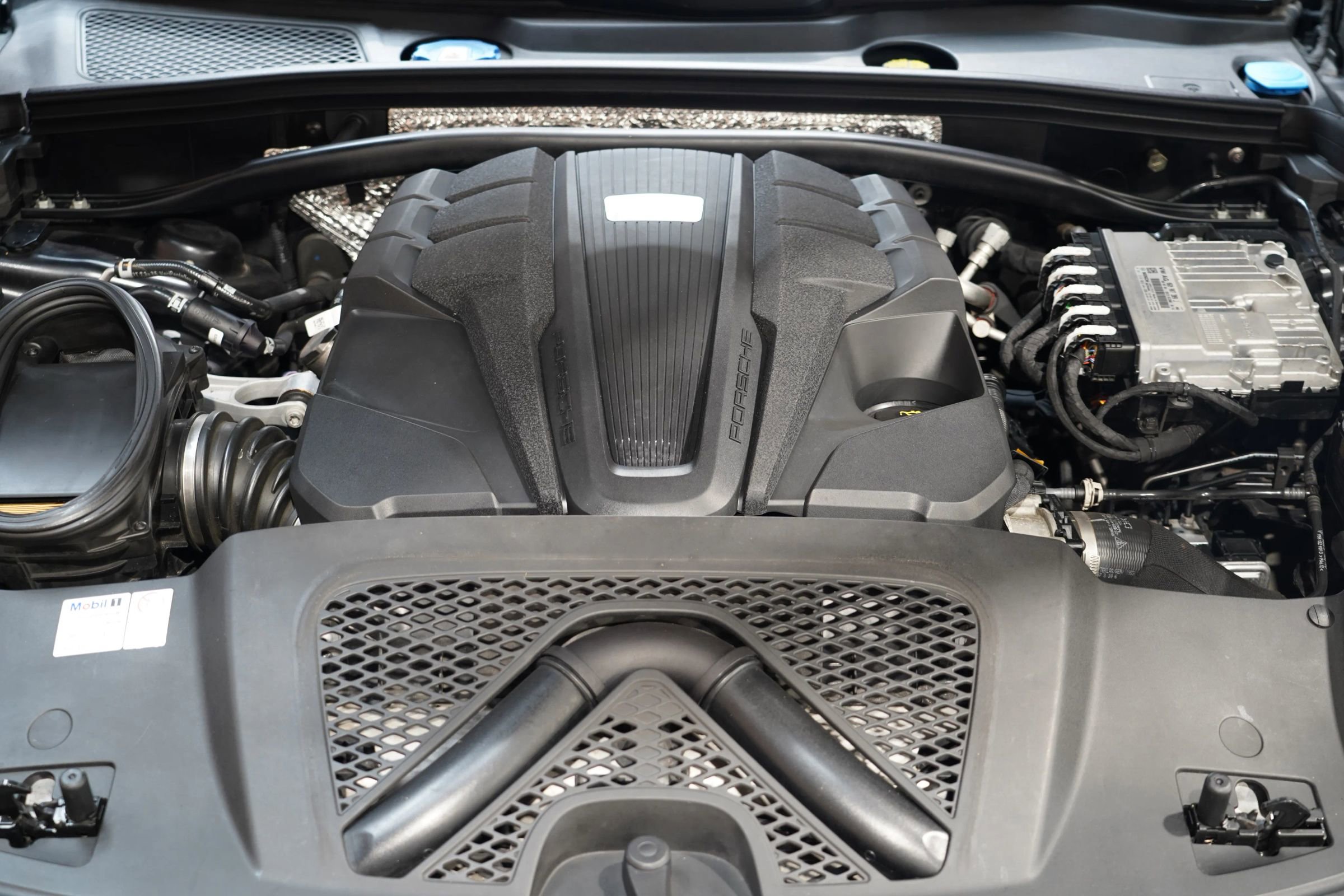 Used 2019 Porsche Macan S image 33