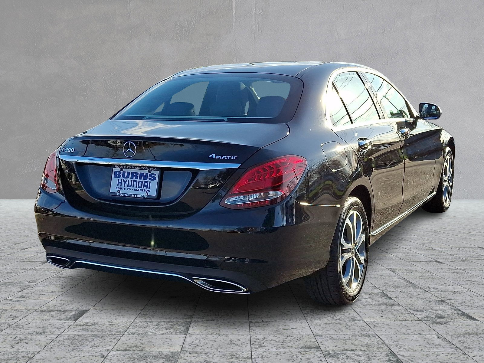 Used 2018 Mercedes-Benz C 300 4MATIC Sedan image 6
