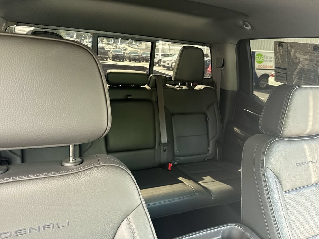 Used 2024 GMC Sierra 1500 Denali w/ Technology Package AWD/4WD image 34