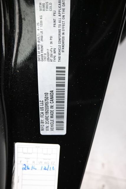 Used 2025 Chrysler Pacifica Select image 15