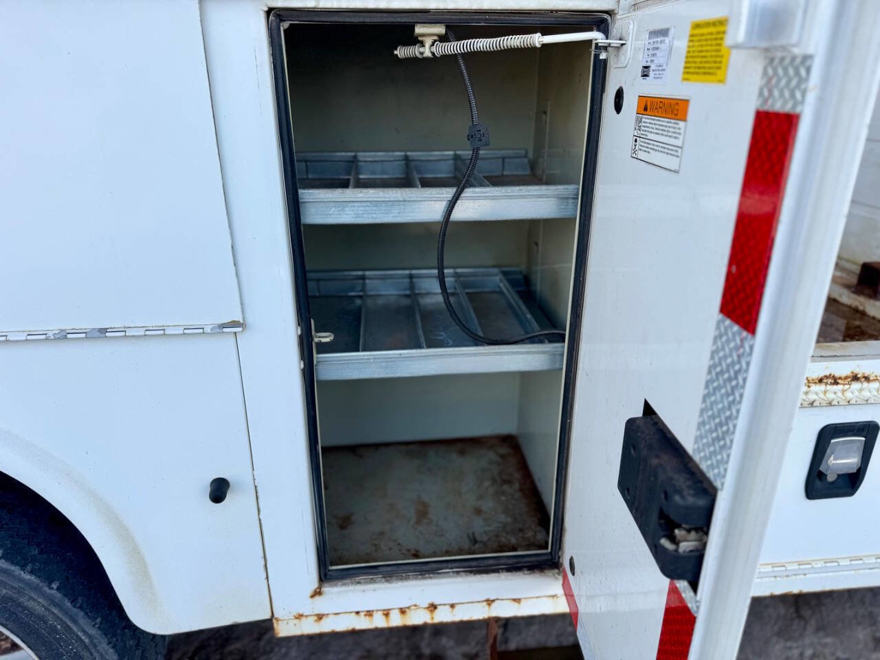 Used 2015 Ford F550 4x4 SuperCab Super Duty image 10