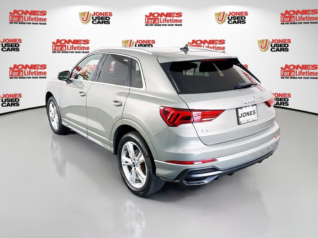 Used 2021 Audi Q3 2.0T Premium w/ Convenience Package AWD/4WD image 2