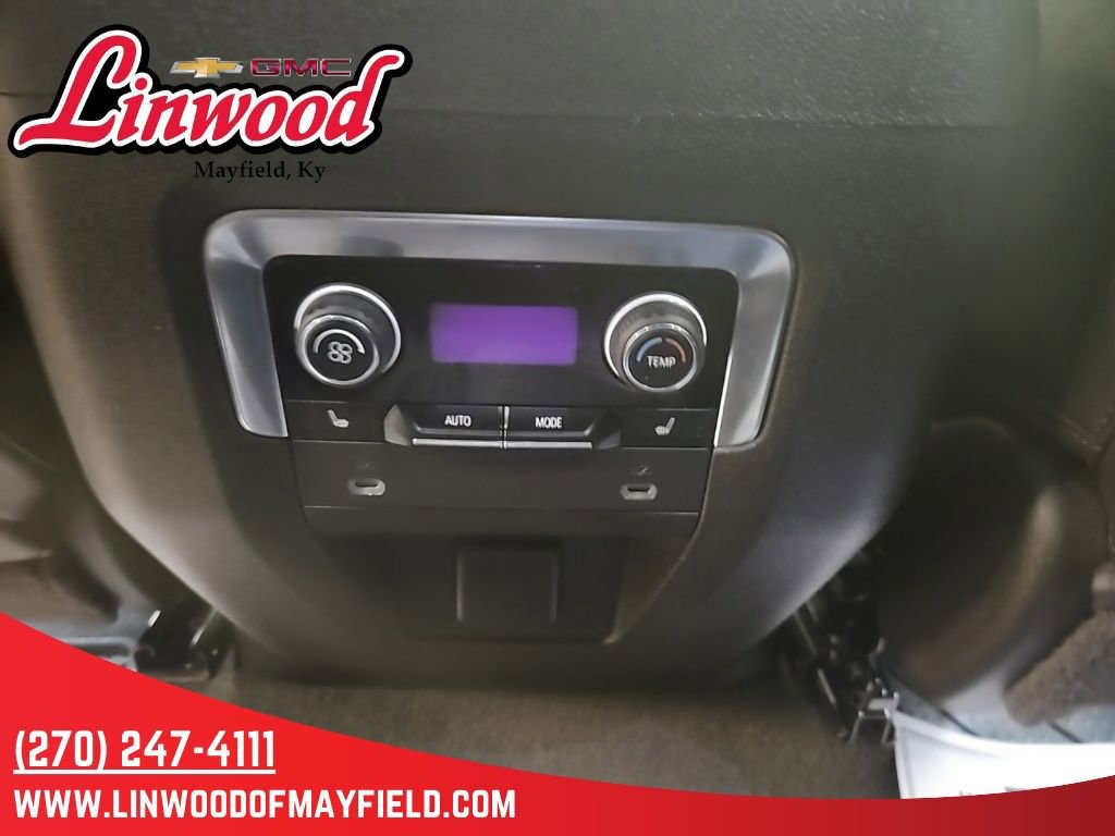 Used 2022 Chevrolet Tahoe Z71 w/ Luxury Package image 16