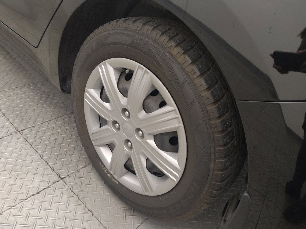 Used 2023 Kia Rio S FWD image 31