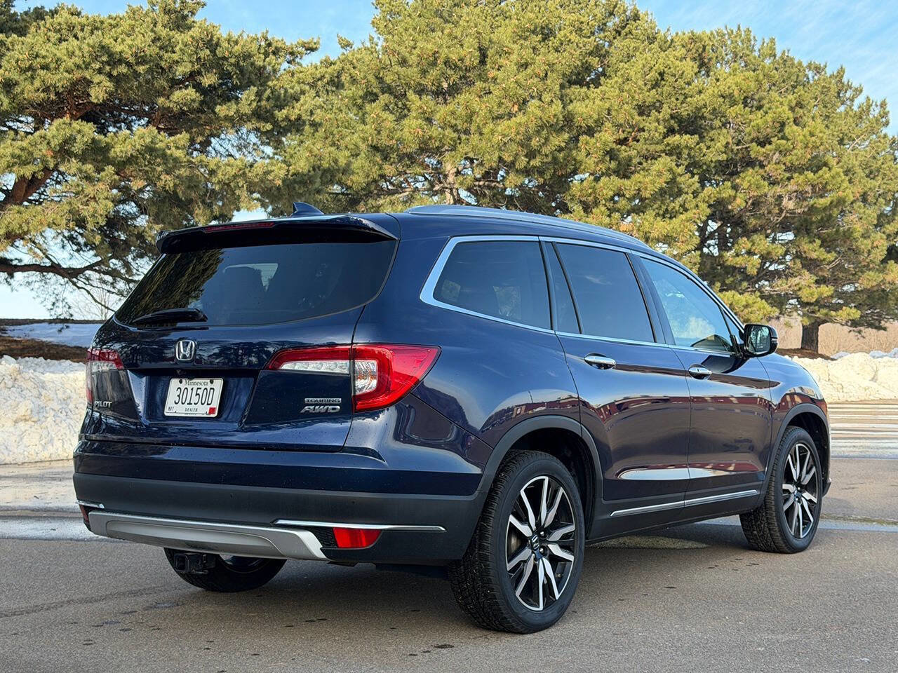 Used 2020 Honda Pilot Touring image 3