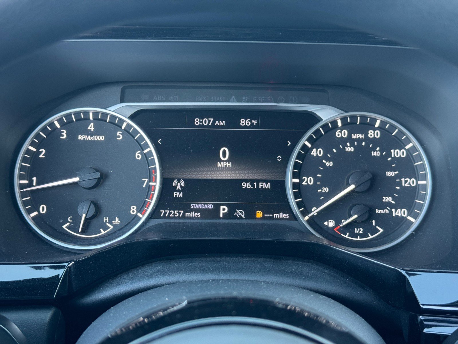 Used 2022 Nissan Pathfinder S image 16