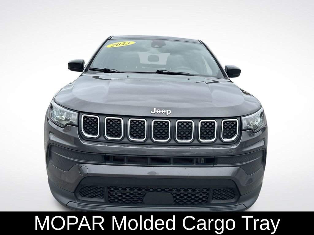 Used 2023 Jeep Compass Sport AWD/4WD image 9