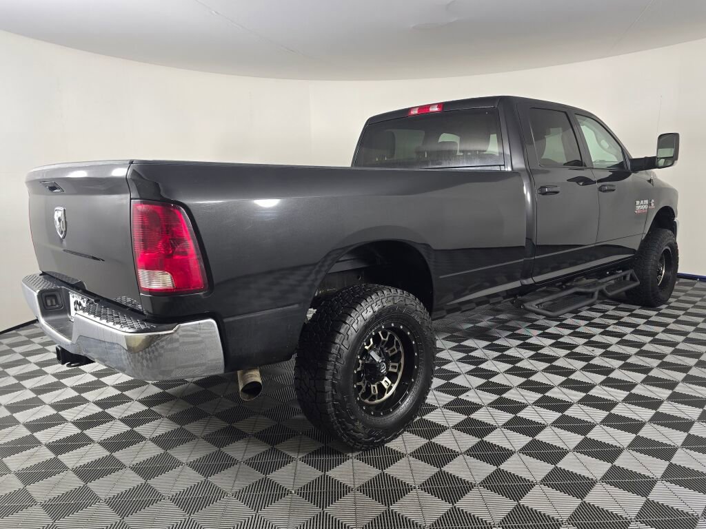 Used 2018 RAM 3500 Tradesman w/ Chrome Appearance Group image 4