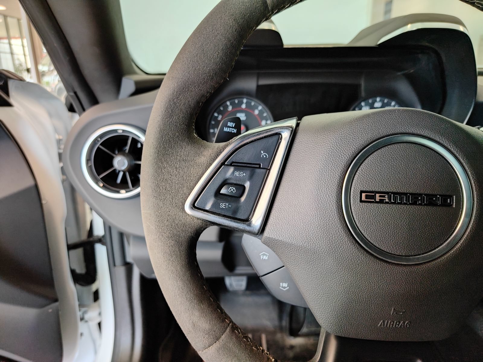 Used 2023 Chevrolet Camaro SS RWD image 17
