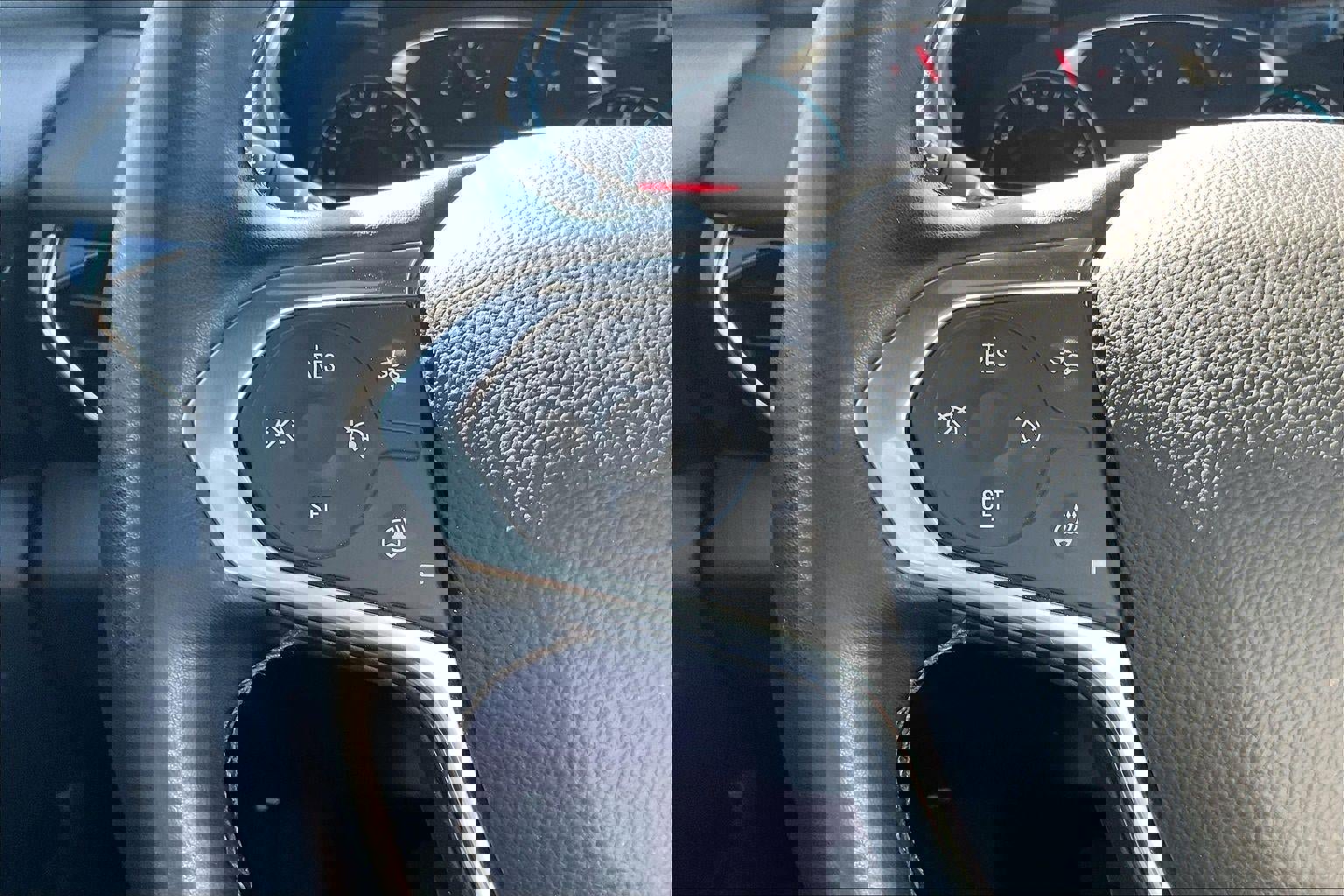 Used 2023 Chevrolet Traverse RS image 19