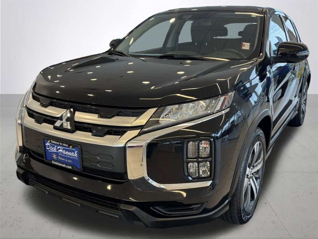Used 2024 Mitsubishi Outlander Sport SE image 2