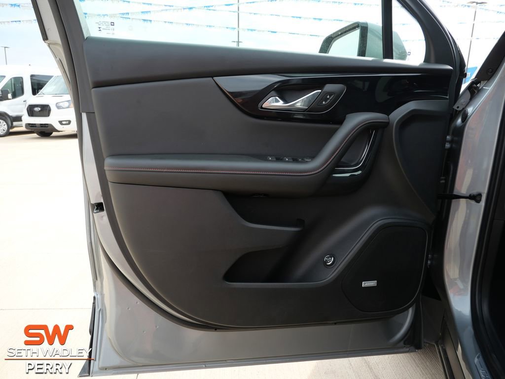 Used 2025 Chevrolet Blazer RS image 18