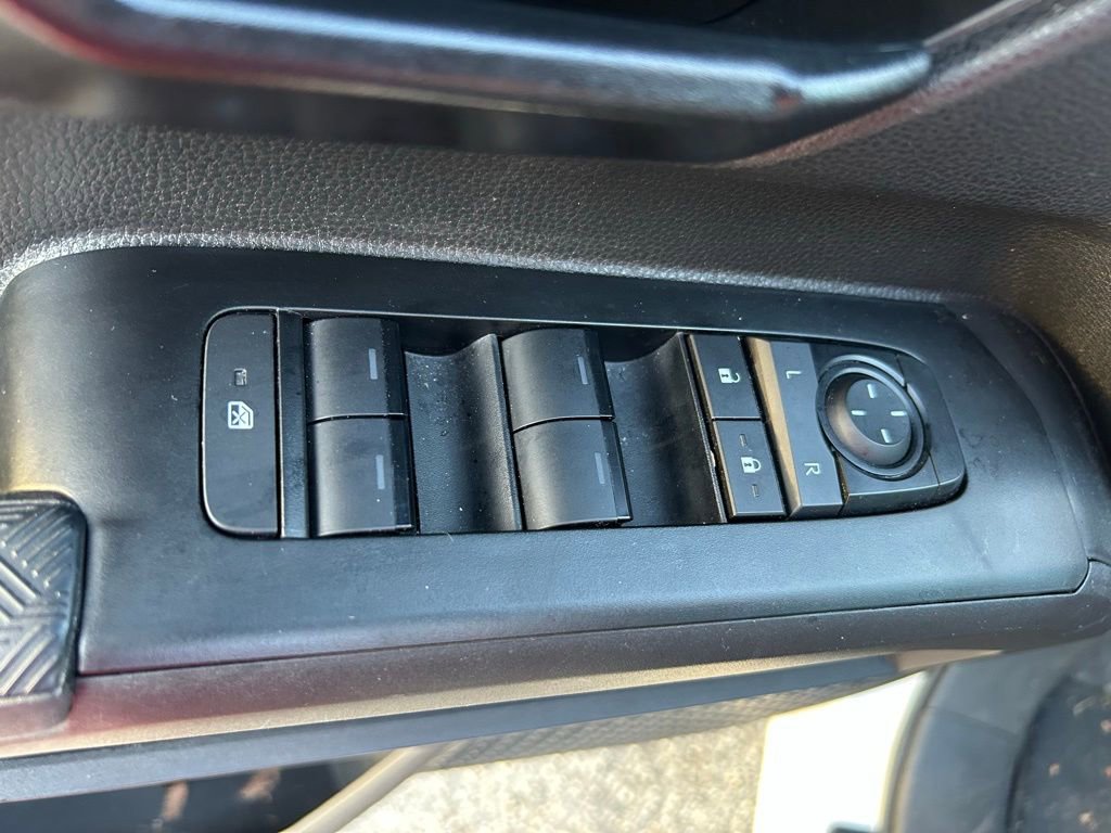 Certified 2025 Toyota Tacoma SR5 RWD image 17