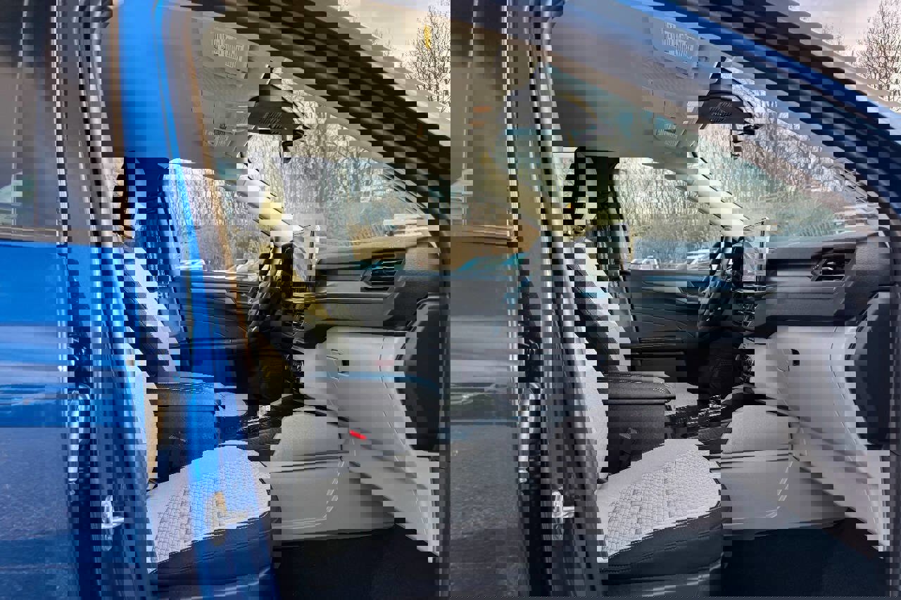 Used 2023 Ford Escape Active w/ Tech Pack #1 AWD/4WD image 10