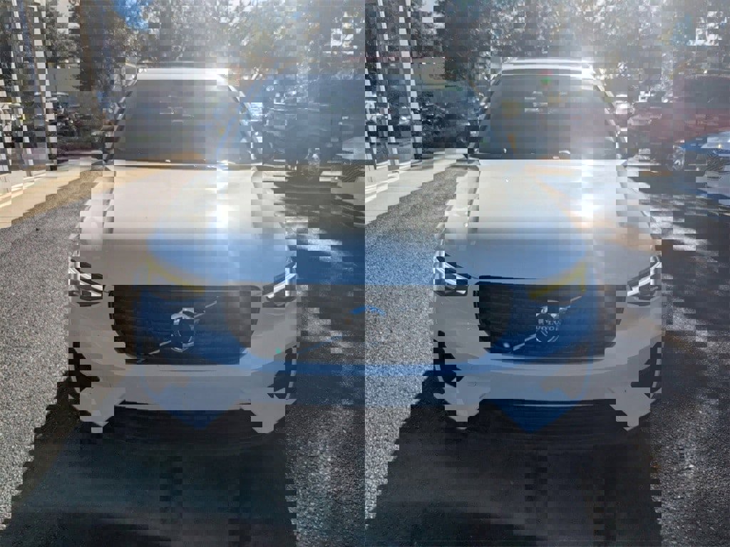 New 2026 Volvo XC40 B4 Core image 11