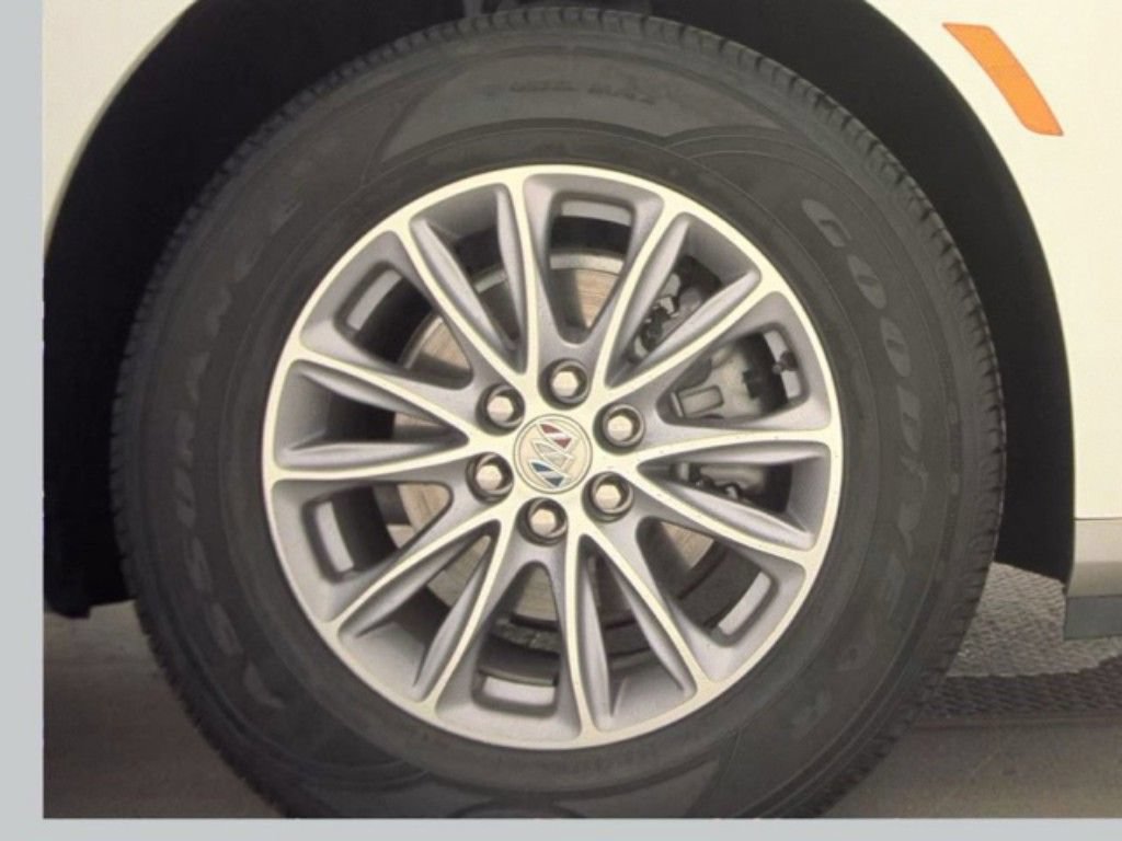 Used 2023 Buick Enclave Essence AWD/4WD image 22