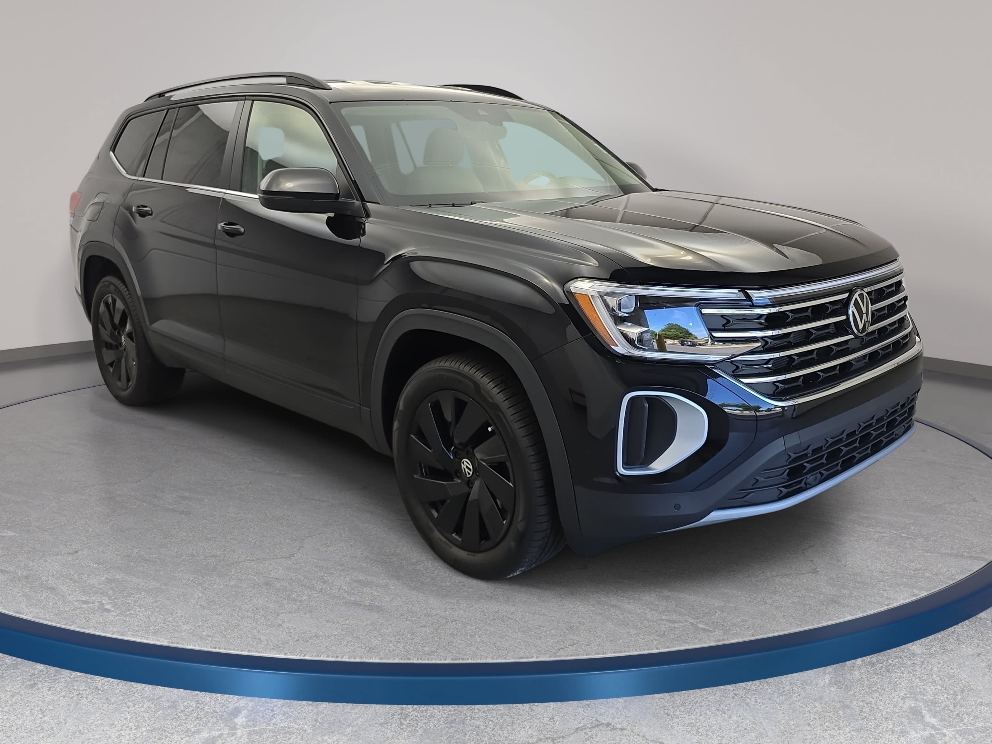 New 2026 Volkswagen Atlas SE FWD image 3