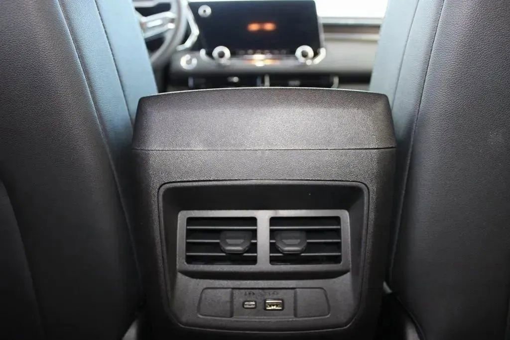 New 2026 GMC Canyon Elevation w/ Convenience Package image 30