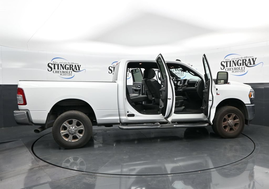Used 2024 RAM 2500 Big Horn AWD/4WD image 36