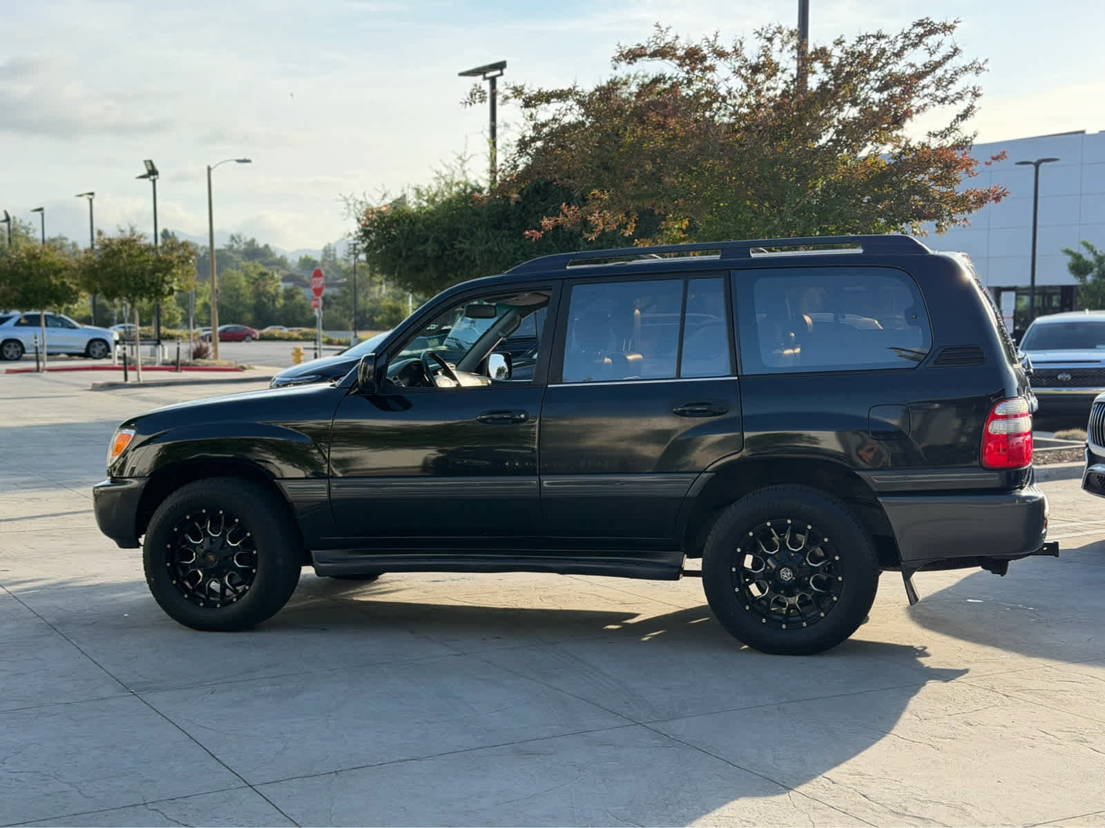 Used 2003 Toyota Land Cruiser AWD/4WD image 3