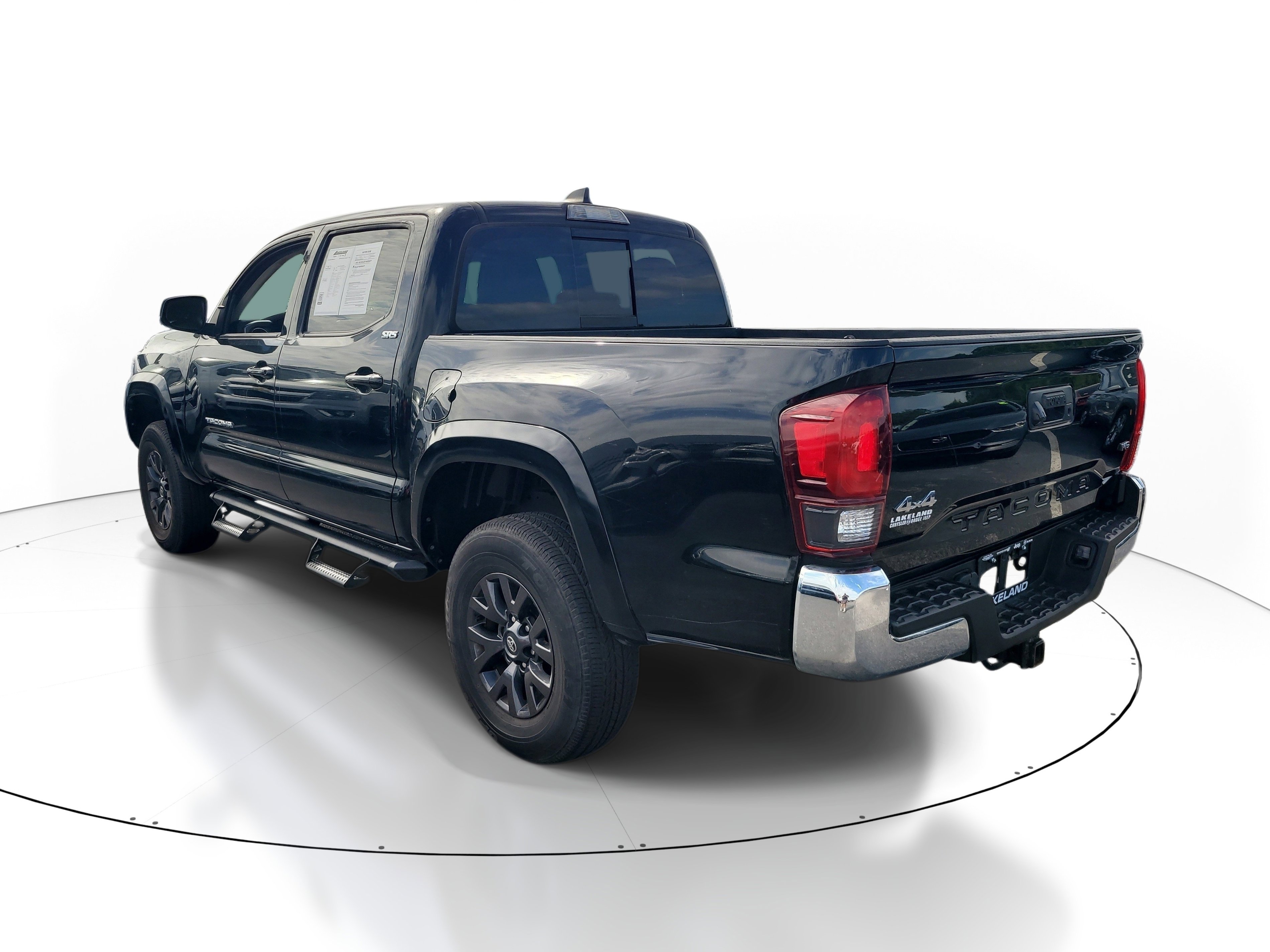 Used 2021 Toyota Tacoma SR5 AWD/4WD image 6