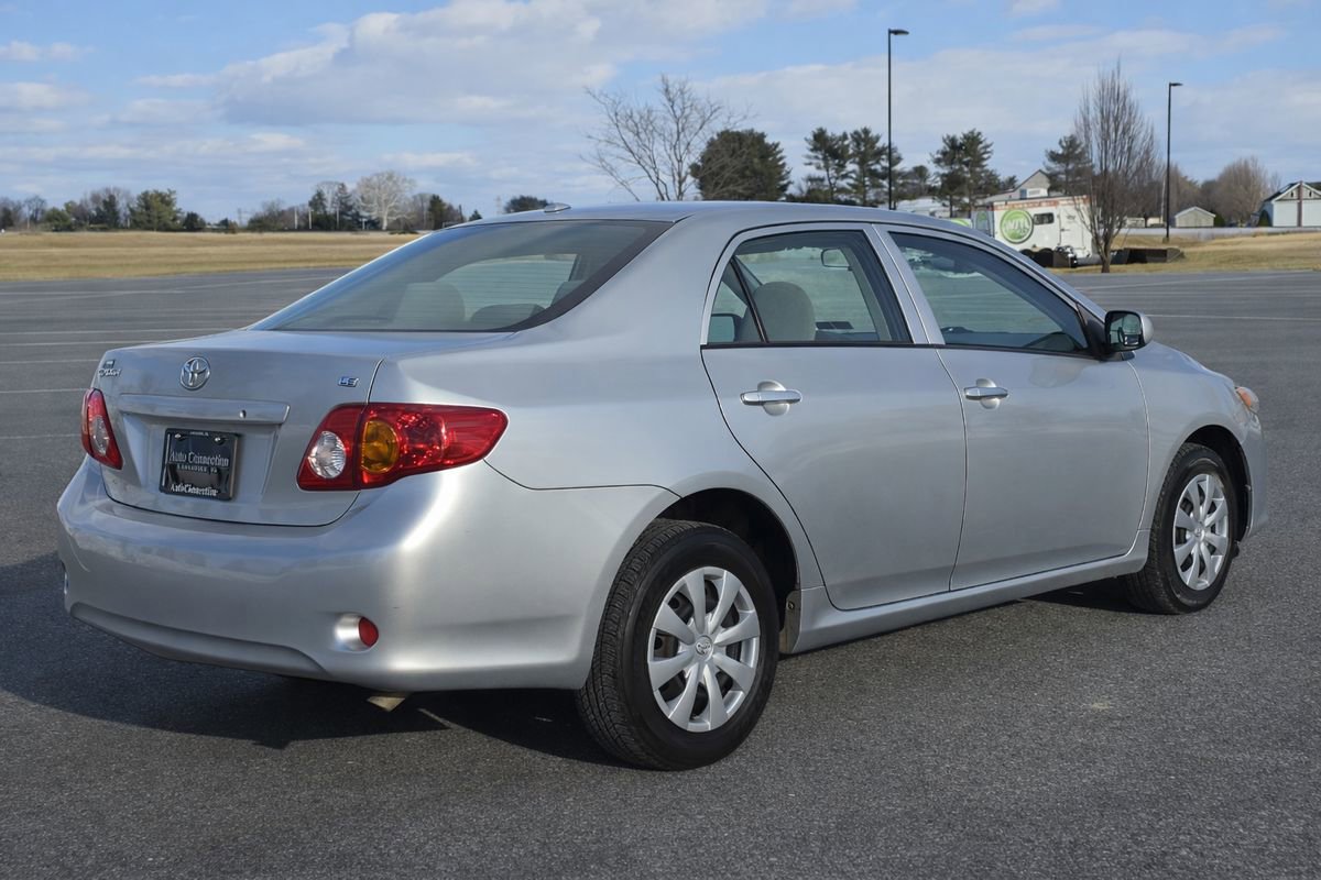 Used 2009 Toyota Corolla LE image 8