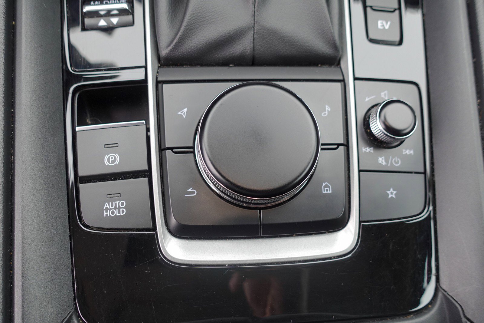 Certified 2025 MAZDA CX-50 AWD 2.5 Hybrid w/ Premium Pkg image 20