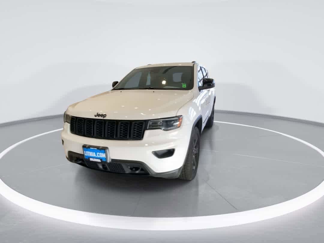 Used 2021 Jeep Grand Cherokee Freedom Edition AWD/4WD image 4