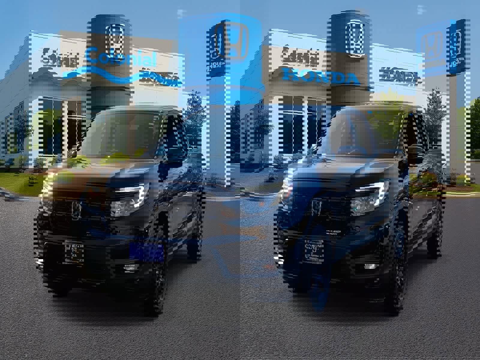 Used 2025 Honda Ridgeline Black Edition image 2